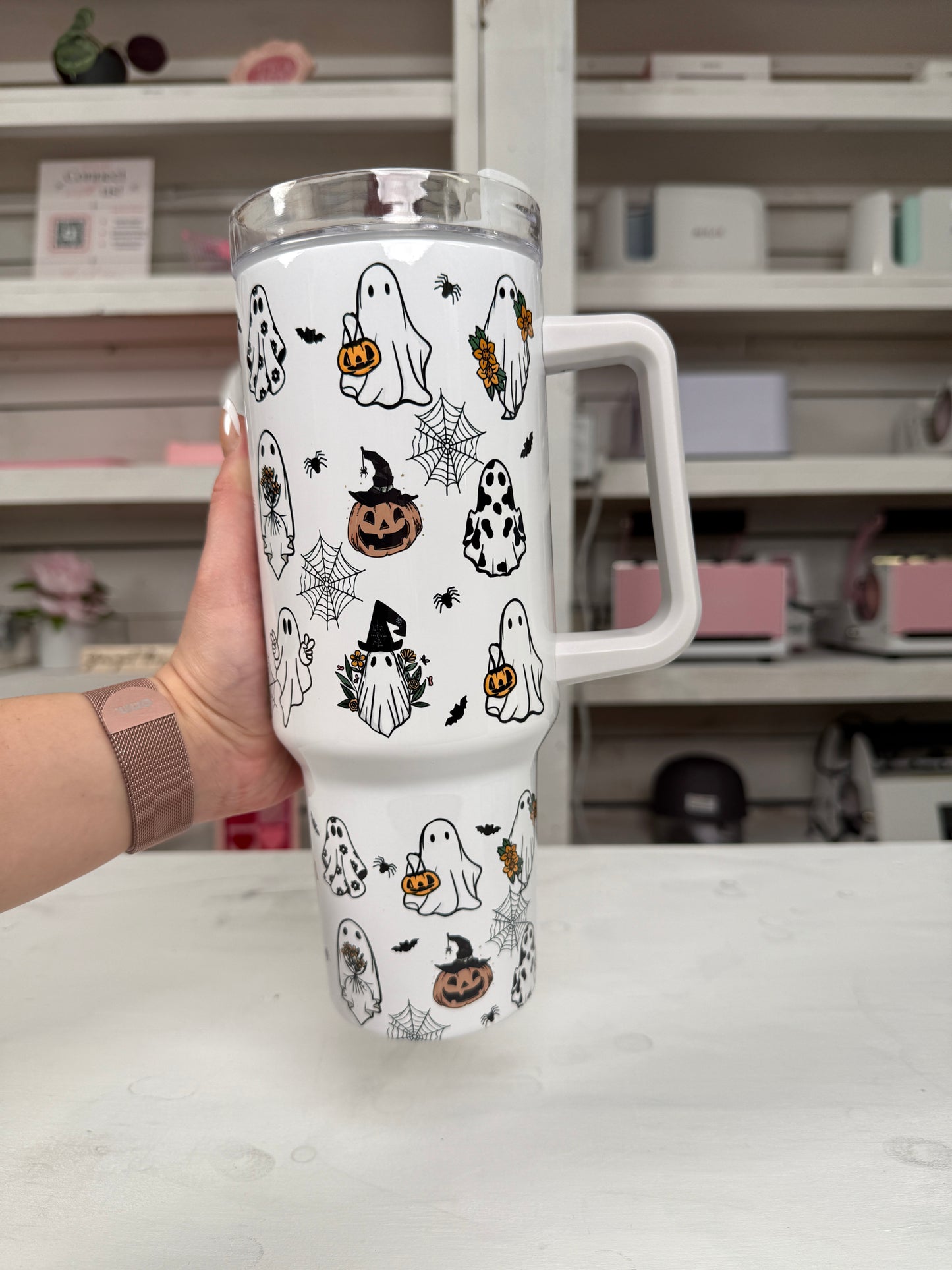 Halloween Ghosties 40oz tumbler, Spooky Ghosts quencher, Halloween Ghosts custom tumbler