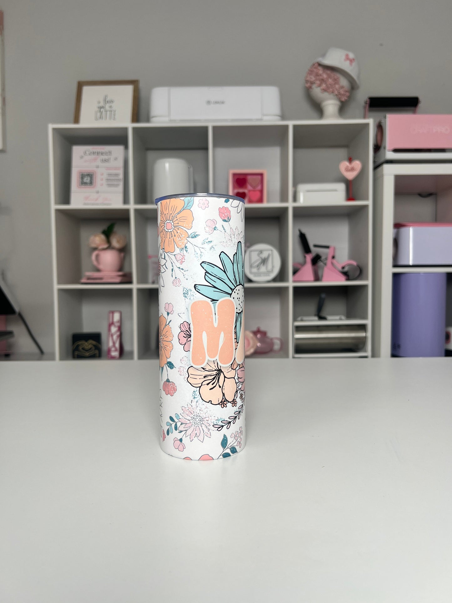 Floral Mama 20oz tumbler, Mama quencher, Mom 20oz custom tumbler