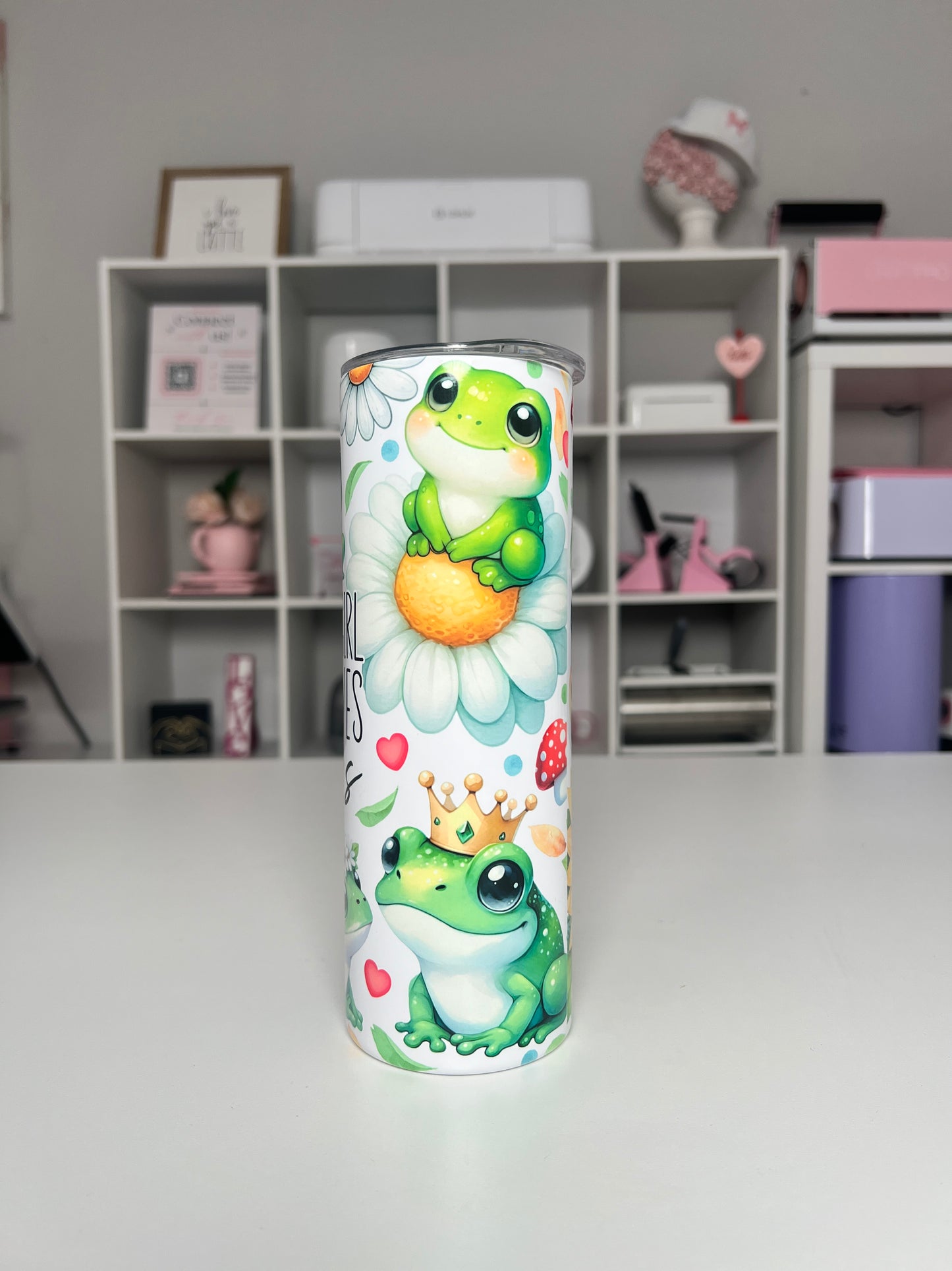 Just A Girl Who Loves Frogs 20oz tumbler, Frog quencher, Frog Lover 20oz custom tumbler