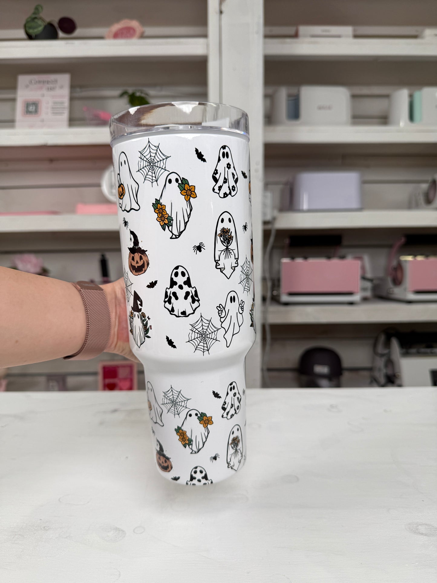 Halloween Ghosties 40oz tumbler, Spooky Ghosts quencher, Halloween Ghosts custom tumbler