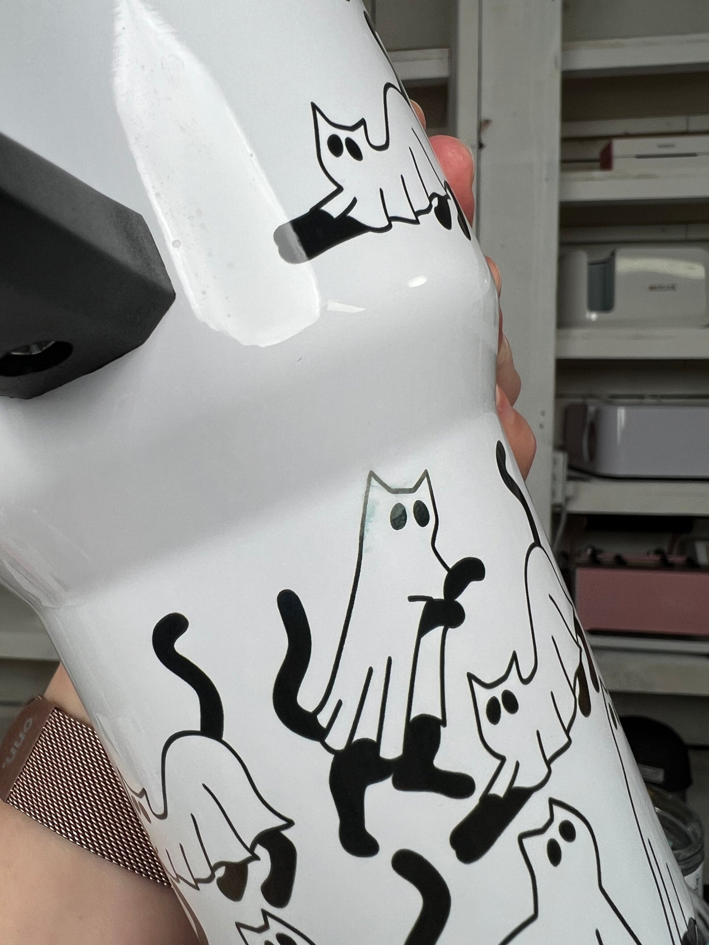 Ghostie Cats Oopsie 40oz tumbler