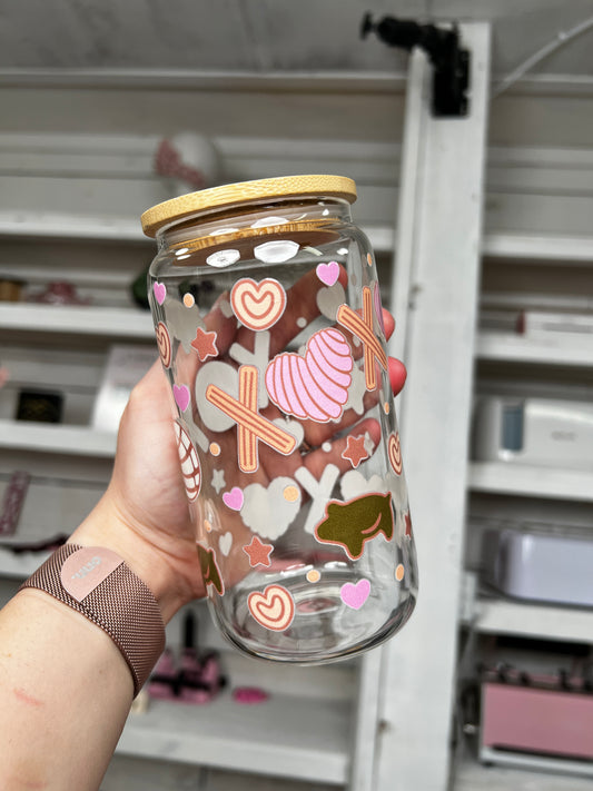 Concha Love 16oz Glass Can