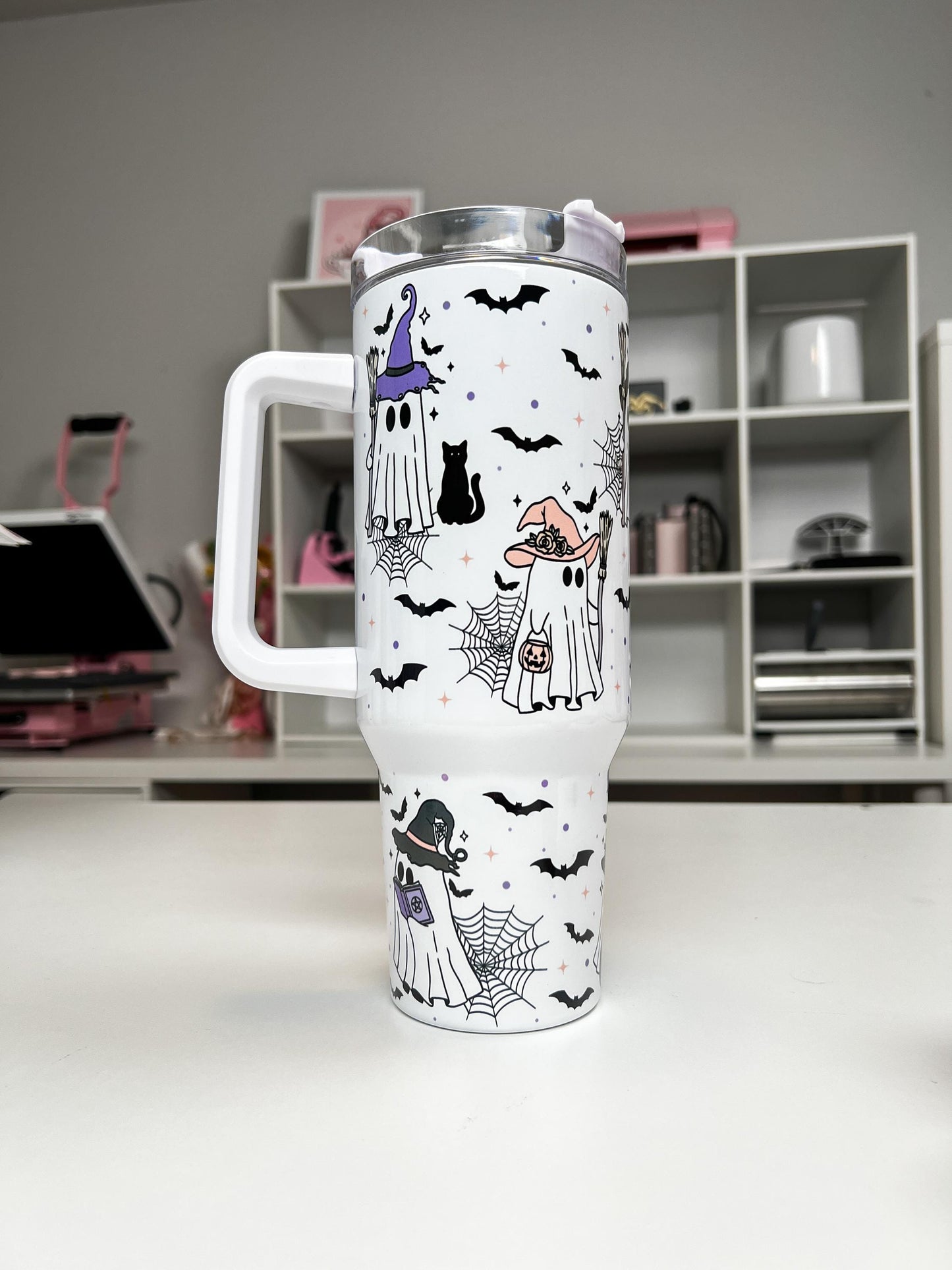 Spooky Ghosties 40oz tumbler, Halloween Ghosts quencher, Ghost custom tumbler