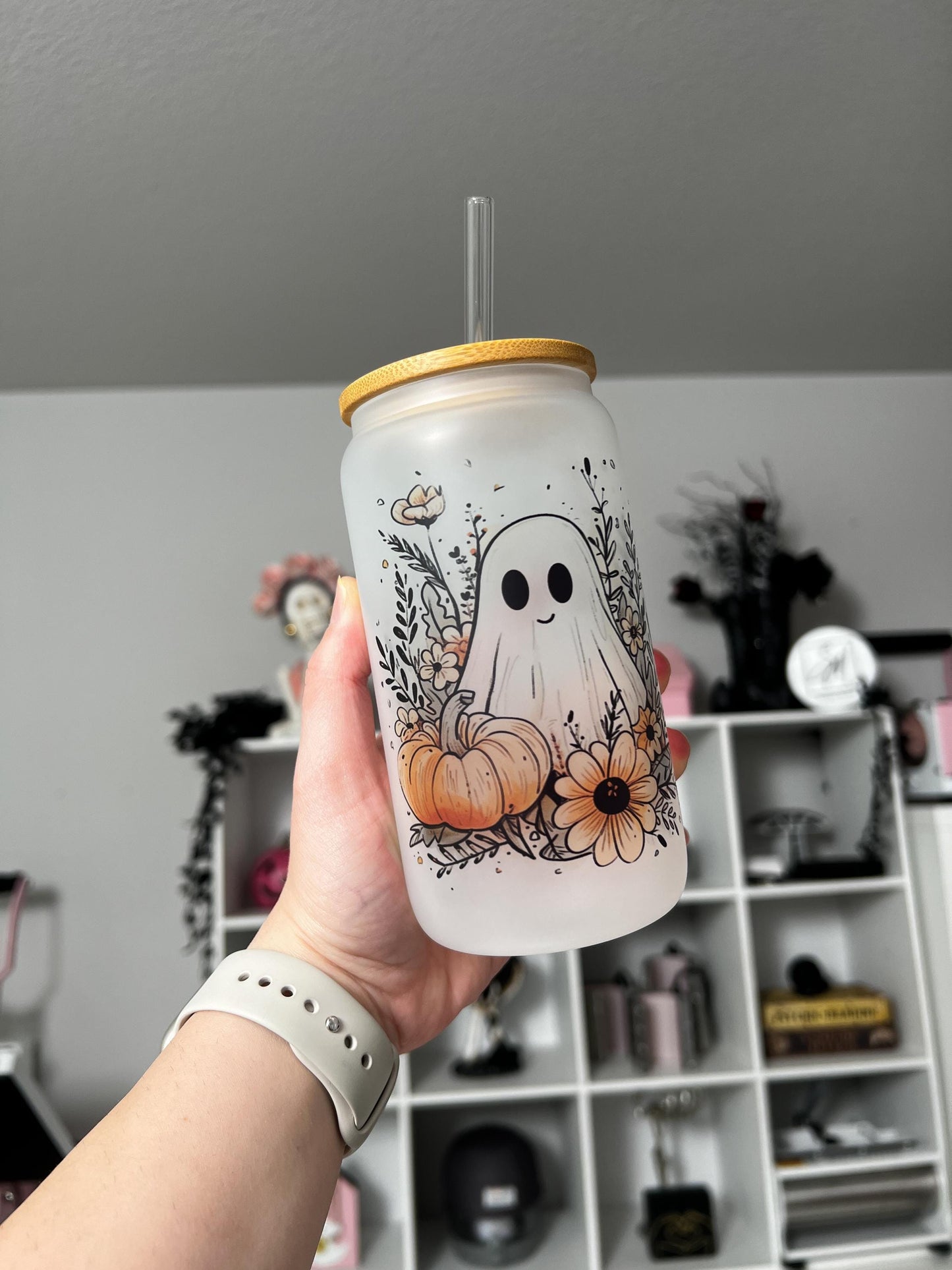 Floral Ghostie 16oz Glass, Cute Ghost custom glass, Spooky custom glass
