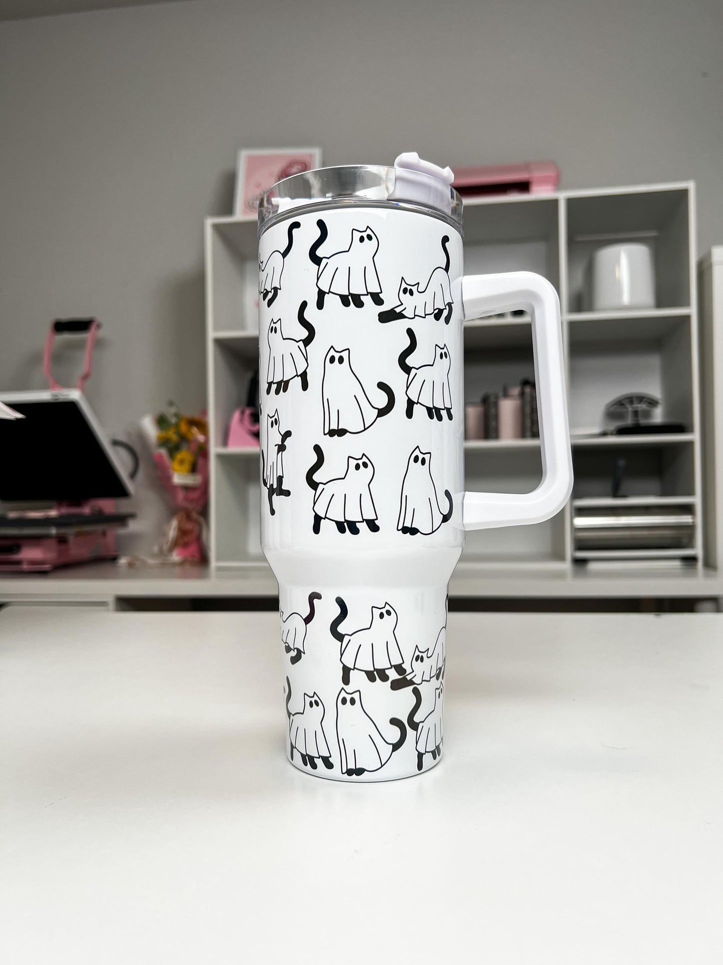 Ghostie Cats 40oz tumbler, Cat Ghosts quencher, Ghost Cats custom tumbler