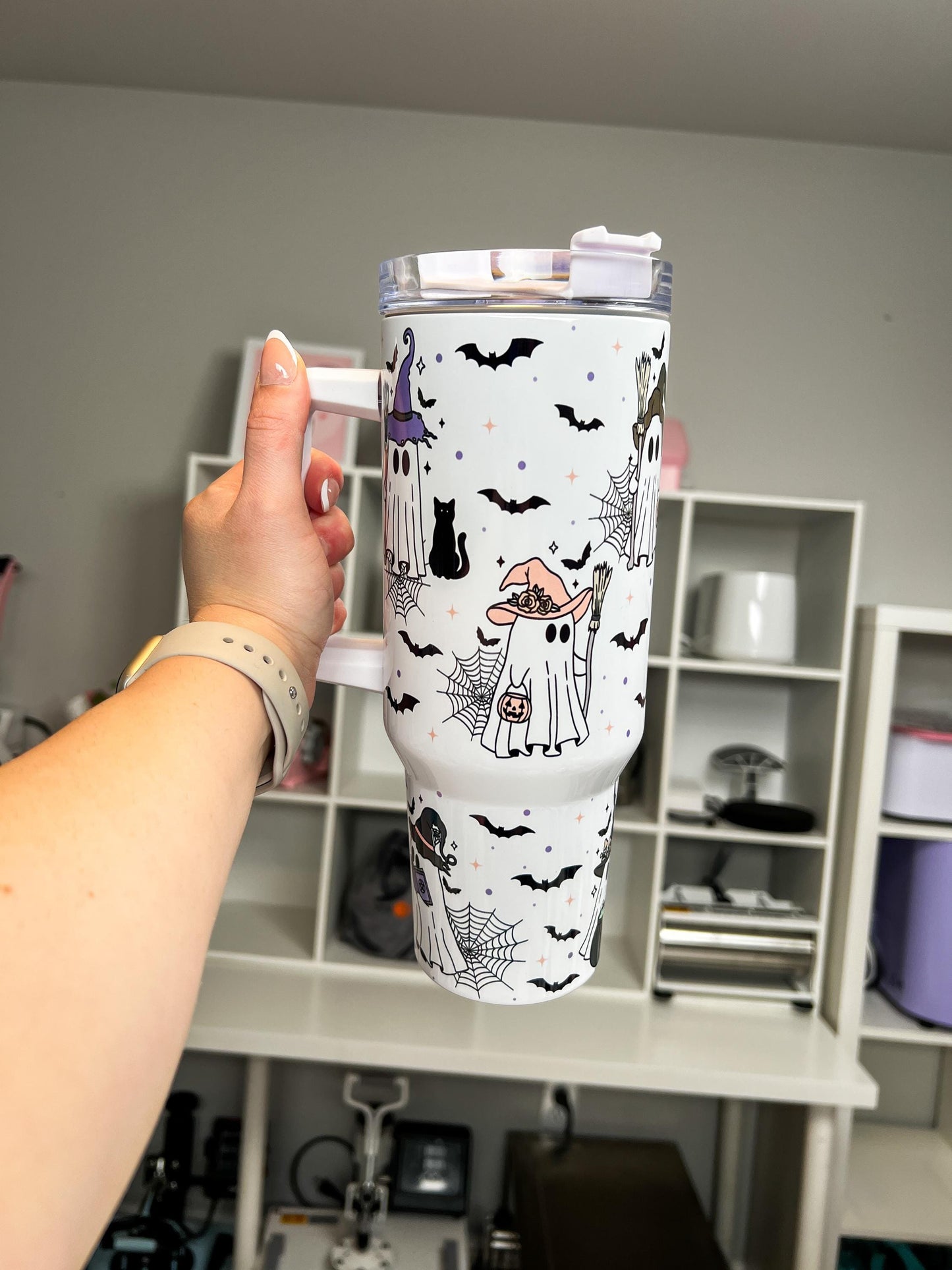 Spooky Ghosties 40oz tumbler, Halloween Ghosts quencher, Ghost custom tumbler